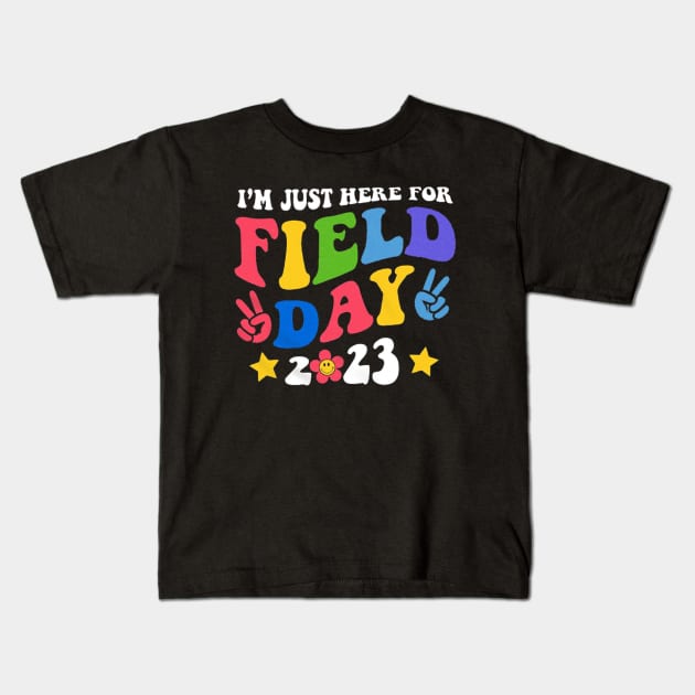 I'm Just Here For The Field Trip 2023 Kids T-Shirt by lunacreat